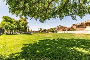 4446 E Camelback Rd, Phoenix, AZ 85018 - Photo 44