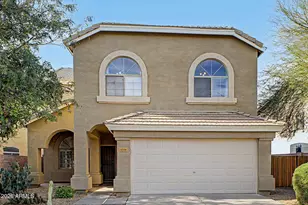 4208 E Tether Trail, Phoenix, AZ 85050 - Photo 2