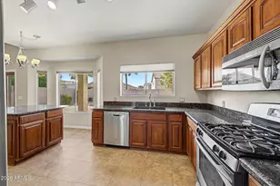 4208 E Tether Trail, Phoenix, AZ 85050 - Photo 12