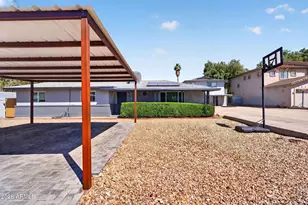 2221 N 27th St, Phoenix, AZ 85008 - Photo 4