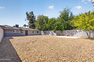 2221 N 27th St, Phoenix, AZ 85008 - Photo 32