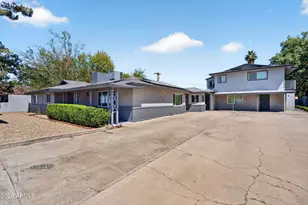 2221 N 27th St, Phoenix, AZ 85008 - Photo 2