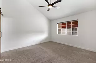 2118 E Center Ln, Tempe, AZ 85281 - Photo 18