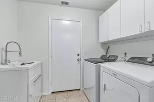 4321 E Rowel Rd, Phoenix, AZ 85050 - Photo 16