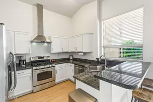 4321 E Rowel Rd, Phoenix, AZ 85050 - Photo 14