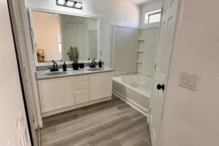 11254 W Locust Ln, Avondale, AZ 85323 - Photo 10