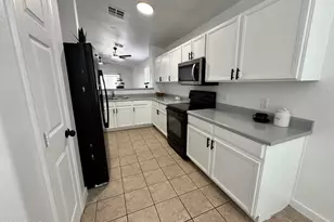 11254 W Locust Ln, Avondale, AZ 85323 - Photo 6
