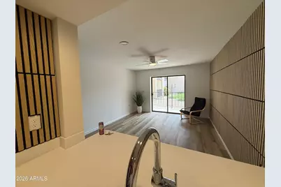 3033 E Devonshire Avenue #1001, Phoenix, AZ 85016 - Photo 1
