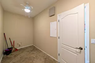 14309 W Caribbean Ln, Surprise, AZ 85379 - Photo 44