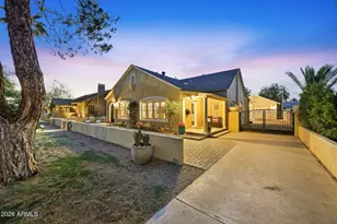 126 W Palm Ln, Phoenix, AZ 85003 - Photo 1