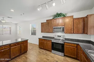 1414 S Jessica Ln, Tempe, AZ 85281 - Photo 10