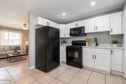 4423 N 23rd Avenue #Apt B, Phoenix, AZ 85015 - Photo 6
