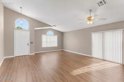 13169 W Ironwood Street, Surprise, AZ 85374 - Photo 10