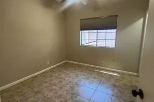 7020 W Olive Ave, Peoria, AZ 85345 - Photo 10