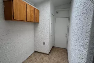 7020 W Olive Ave, Peoria, AZ 85345 - Photo 24