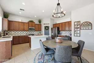 11959 W Patrick Ln, Sun City, AZ 85373 - Photo 10