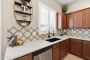 11959 W Patrick Ln, Sun City, AZ 85373 - Photo 16