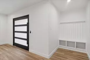 8525 E Clarendon Ave, Scottsdale, AZ 85251 - Photo 4