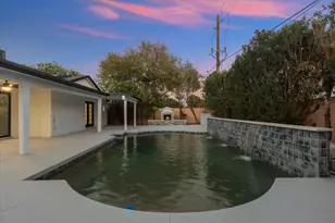 8525 E Clarendon Ave, Scottsdale, AZ 85251 - Photo 34