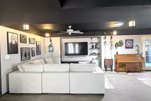 5634 N 39th Ave, Phoenix, AZ 85019 - Photo 6