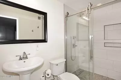 5634 N 39th Avenue, Phoenix, AZ 85019 - Photo 24