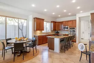 22220 N 36th St, Phoenix, AZ 85050 - Photo 4