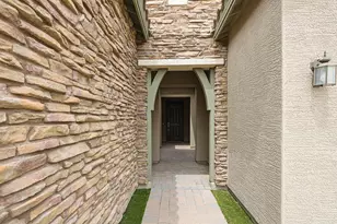 1424 E Pedro Rd, Phoenix, AZ 85042 - Photo 2