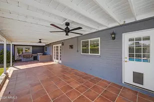 4117 E Patricia Jane Dr, Phoenix, AZ 85018 - Photo 36