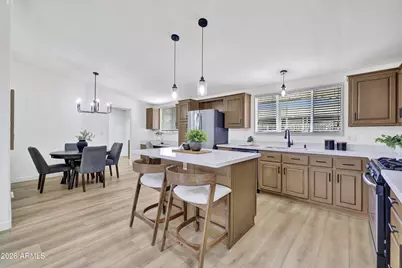 16226 N 33rd Way, Phoenix, AZ 85032 - Photo 8