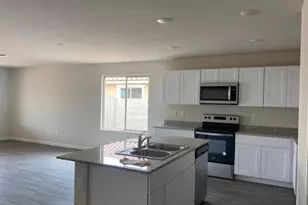 816 S Silvercreek Ct, Casa Grande, AZ 85122 - Photo 2