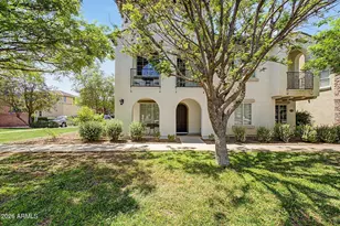 905 S Osborn Ln, Gilbert, AZ 85296 - Photo 2