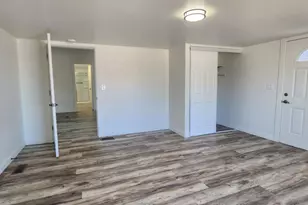 21533 W Laura St, Wittmann, AZ 85361 - Photo 38