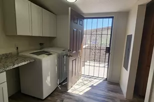 21533 W Laura St, Wittmann, AZ 85361 - Photo 18