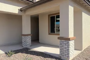 15233 W Gray Fox Trl, Surprise, AZ 85387 - Photo 2
