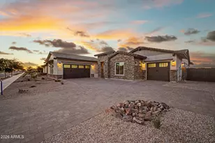 21098 E Diana Way, Queen Creek, AZ 85142 - Photo 2