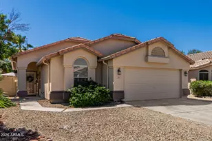 551 E Sherri Dr, Gilbert, AZ 85296 - Photo 4