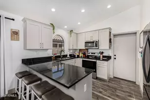 551 E Sherri Dr, Gilbert, AZ 85296 - Photo 12
