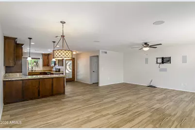 11037 W Meade Drive, Sun City, AZ 85351 - Photo 14
