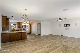 11037 W Meade Dr, Sun City, AZ 85351 - Photo 14