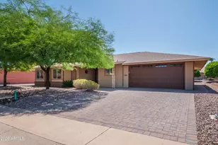 11037 W Meade Dr, Sun City, AZ 85351 - Photo 6