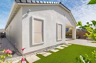 10305 W Deanna Dr, Peoria, AZ 85382 - Photo 28