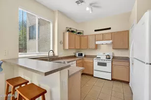 17 E Mayfield Dr, San Tan Valley, AZ 85143 - Photo 8