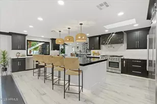 9026 N 67th St, Paradise Valley, AZ 85253 - Photo 16