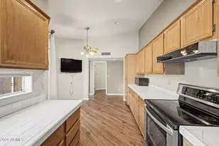 430 W Tierra Buena Ln, Phoenix, AZ 85023 - Photo 14
