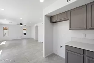 221 E Inglewood St, Mesa, AZ 85201 - Photo 40