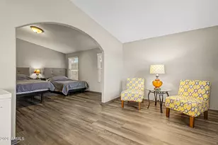 7300 N 51st Ave, Glendale, AZ 85301 - Photo 20