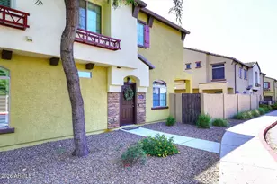 2725 E Mine Creek Rd, Phoenix, AZ 85024 - Photo 20