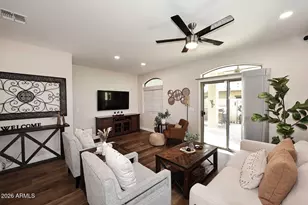 2725 E Mine Creek Rd, Phoenix, AZ 85024 - Photo 2