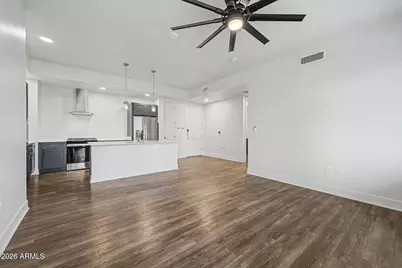 3131 N Central #4011, Phoenix, AZ 85012 - Photo 8