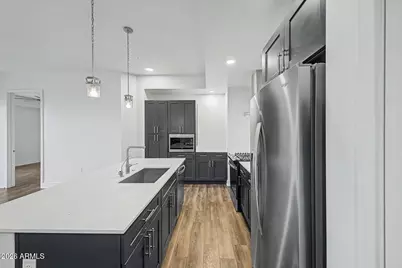 3131 N Central #4011, Phoenix, AZ 85012 - Photo 6